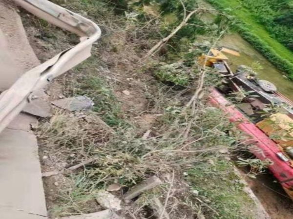 西塞山区吊车租赁公司_吊车出租找正规吊车出租公司